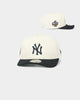New Era New York Yankees 1999 'Off White World Series Side Patch' Old Golfer Snapback Chrome White