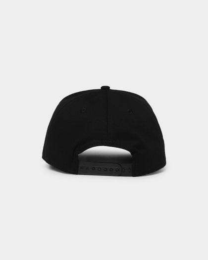 New Era Las Vegas Raiders 'The Rope' Old Golfer Snapback Team Colours