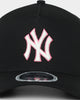 New Era New York Yankees Neon Pink 9FORTY A-Frame Snapback Black/Neon
