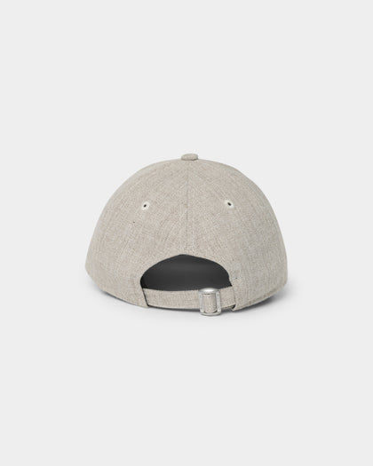 New Era Women's New York Yankees Q122 9FORTY Strapback Heather Oatmeal Marle