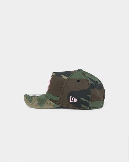 New Era Atlanta Braves "Camo Twist" 9FORTY A-Frame Snapback Camo Pink