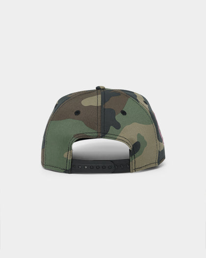 New Era New York Yankees "Camo Twist" 9FORTY A-Frame Snapback Camo Pink