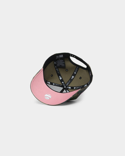 New Era New York Yankees "Camo Twist" 9FORTY A-Frame Snapback Camo Pink