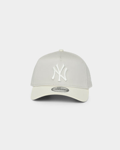 New Era New York Yankees 9FORTY A-Frame Snapback Stone/White