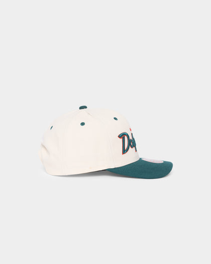 Mitchell & Ness Miami Dolphins "Cream Team Script" Pro Crown Snapback Cream
