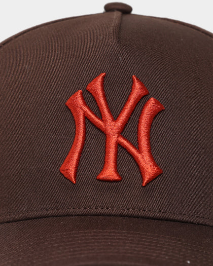 47 Brand New York Yankees 'Caramel Chocolate' Sure Shot 47 MVP DT Snapback Brown/Caramel