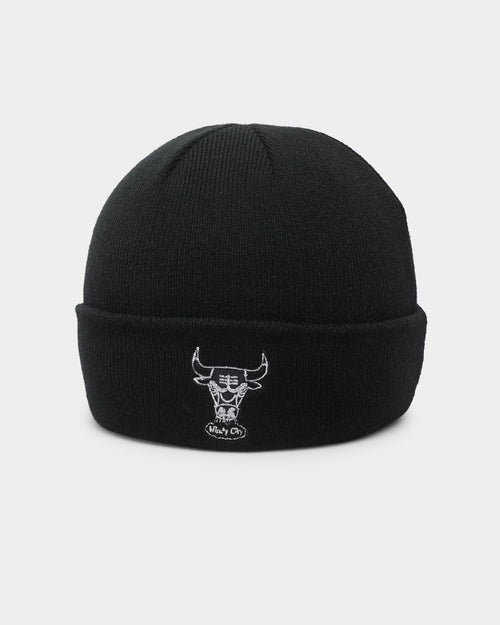 Mitchell & Ness Chicago Bulls Metallic Logo Cuff Knit Beanie Black