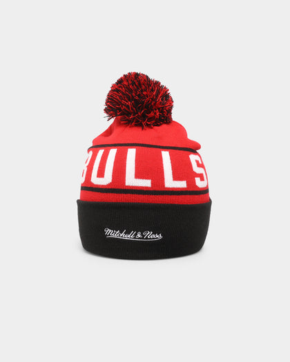 Mitchell & Ness Chicago Bulls Team Pom Beanie Red