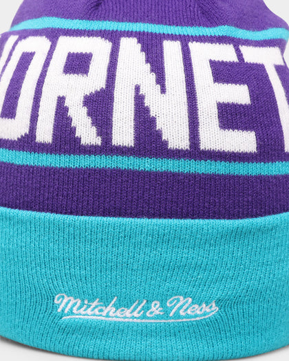 Mitchell & Ness Charlotte Hornets Team Pom Beanie Dark Teal