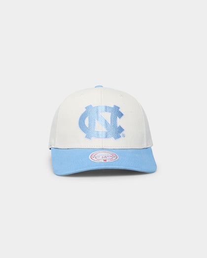 Mitchell & Ness UNC Go Team Pro Crown Snapback Off White
