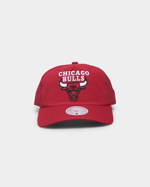 Mitchell & Ness Chicago Bulls 'Nylon Hardwood Classics Logo' Deadstock Snapback Original Team Colours