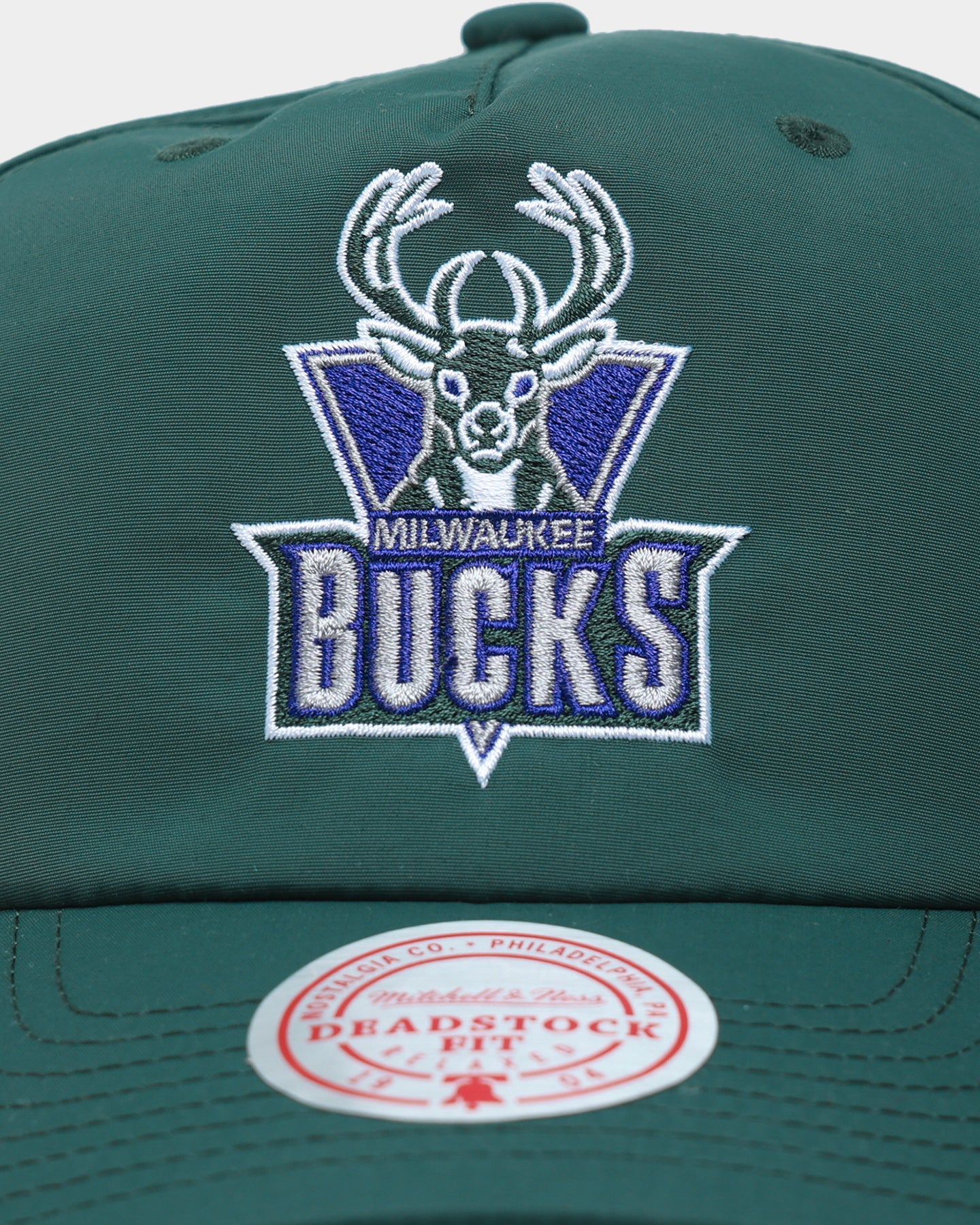 Mitchell & Ness Milwaukee Bucks 'Nylon Hardwood Classics Logo