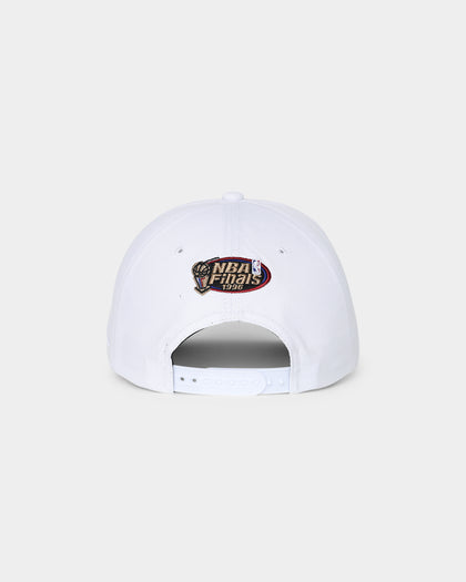 Mitchell & Ness Seattle Supersonics Champions '1996 Bulls VS Sonics NBA Finals' Deadstock Snapback White