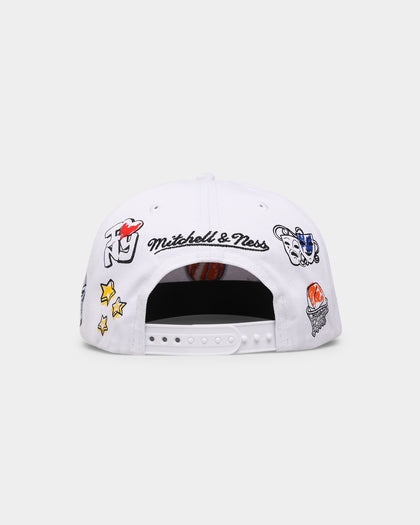 Mitchell & Ness New York Knicks 'Hand Drawn' Original Fit Snapback White