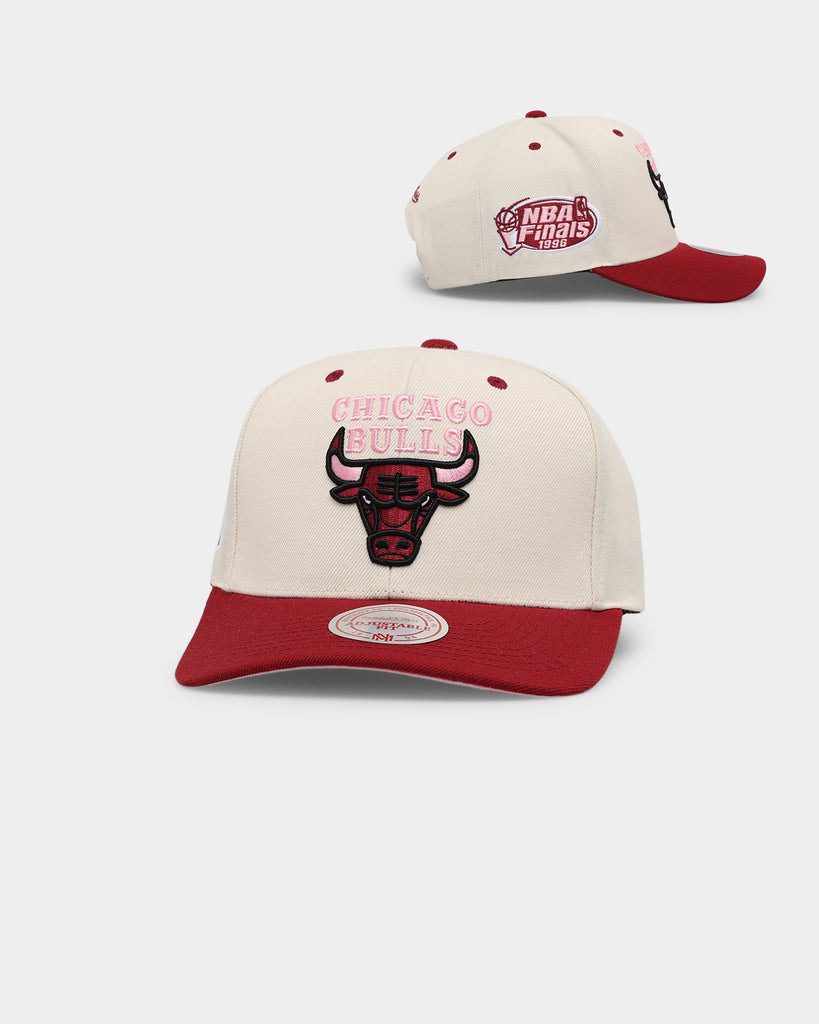 Mitchell & Ness Chicago Bulls Curved Brim Snapback Hat Cap - White/1991 NBA  Champions