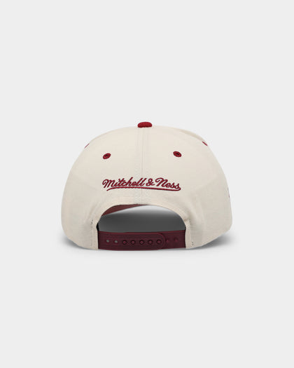 Mitchell & Ness Chicago Bulls 'Strawberry & Cream' Pro Crown Snapback Vintage White
