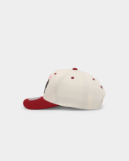 Mitchell & Ness Chicago Bulls 'Strawberry & Cream' Pro Crown Snapback Vintage White
