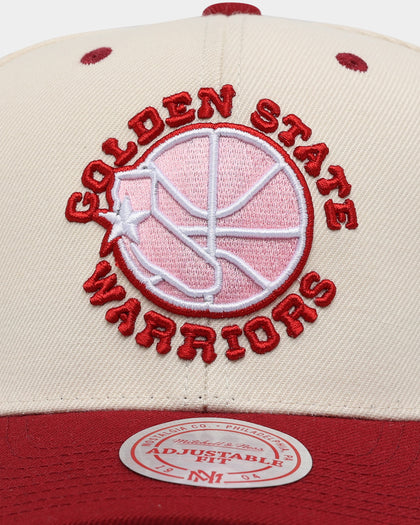 Mitchell & Ness Golden State Warriors 'Strawberry & Cream' Pro Crown Snapback Vintage White