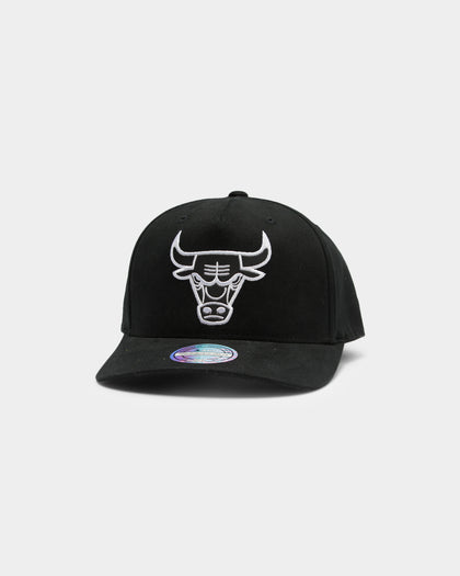 Mitchell & Ness Men's Chicago Bulls 'Hang Time' 110 Pinch Snapback Black