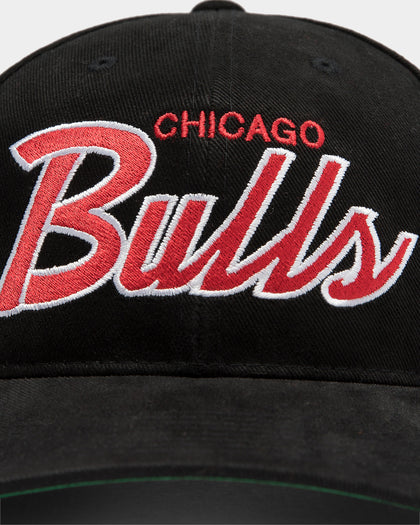 Mitchell & Ness Chicago Bulls Team Script Deadstock Snapback Black