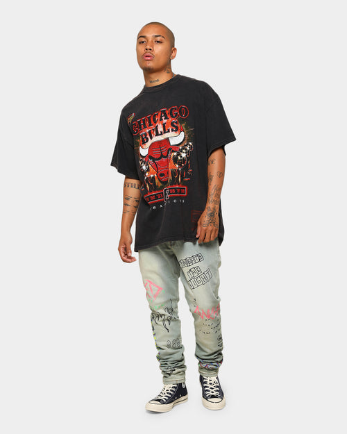 Mitchell & Ness Chicago Bulls 6 Time Gold Short Sleeve T-Shirt Black