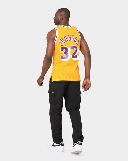 Mitchell & Ness Los Angeles Lakers Magic Johnson '84-'85 #32 Swingman Jersey Yellow