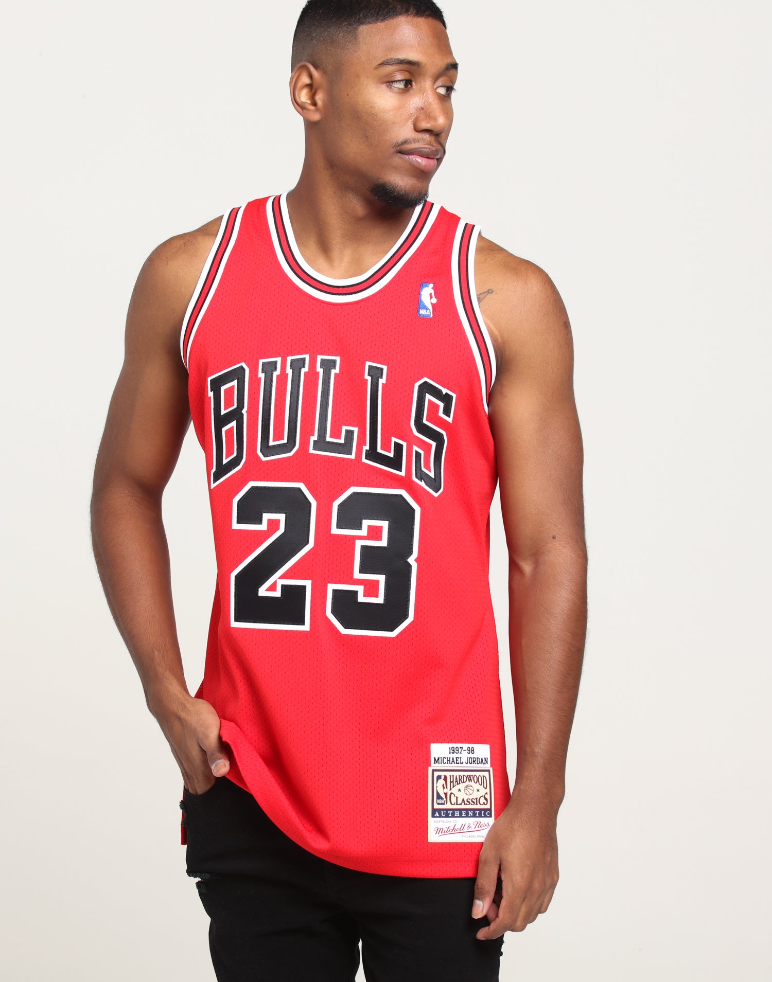 Mitchell & Ness Chicago Bulls Michael Jordan #23 Authentic NBA