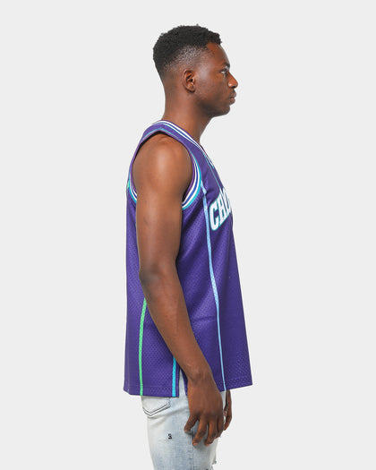 Mitchell & Ness Charlotte Hornets Muggsy Bogues #1 Alt 94-95 Swingman Jersey Purple