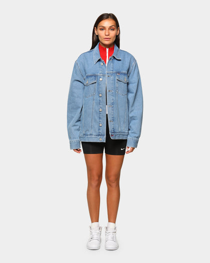 Tommy Jeans Men's Tommy Flag Oversize Trucker Jacket Light Blue