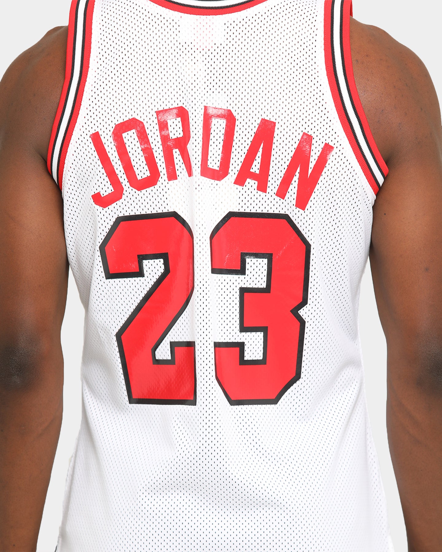 ウェア MITCHELL & NESS MICHAEL JORDAN #23 MITCHELL & NESS Chicago Bulls Michael Jordan #23 1995-1996 Jersey