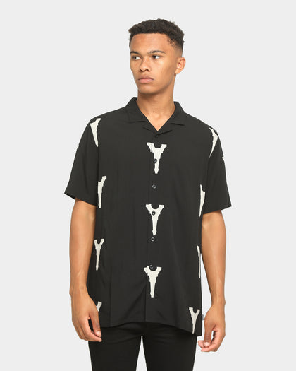 Carré Iron Lady Short Sleeve Button Up Black