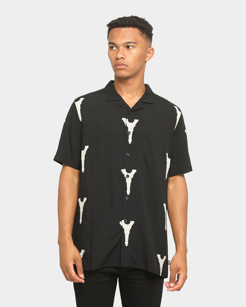 Carré Iron Lady Short Sleeve Button Up Black