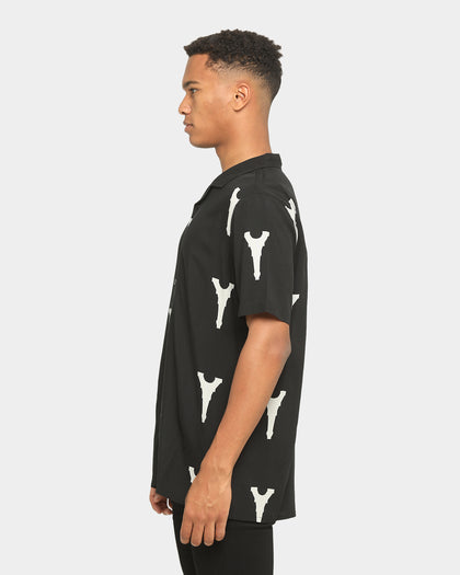 Carré Iron Lady Short Sleeve Button Up Black