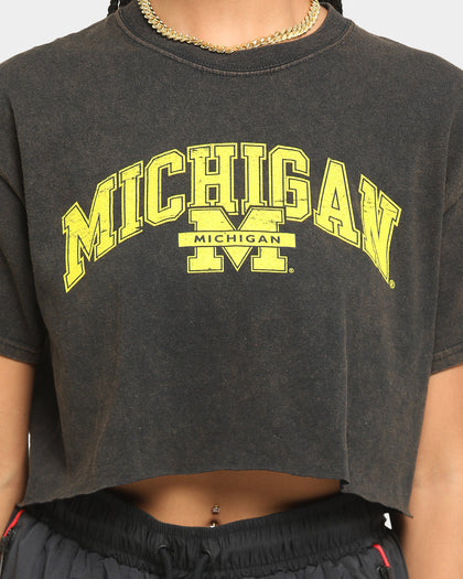 NATIONAL COLLEGIATE ATHLETIC ASSC Michigan Wolverines Vintage Arch Crop Black