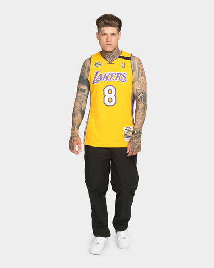 Mitchell & Ness Kobe Bryant NBA Finals '99-'00 #8 Authentic Los Angeles Lakers Jersey Yellow