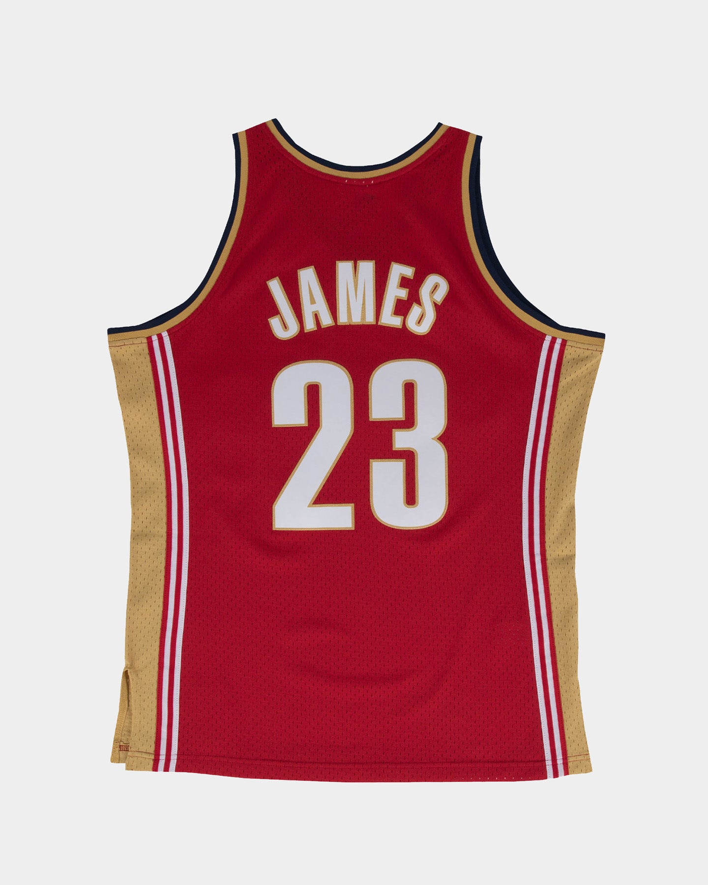 lebron red shirt