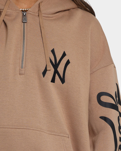 New Era New York Yankees Sleeve Script Hoodie Khaki/Black