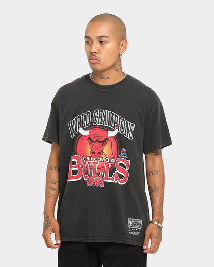 Mitchell & Ness Chicago Bulls World Champs Ball Vintage T-Shirt Vintage Black