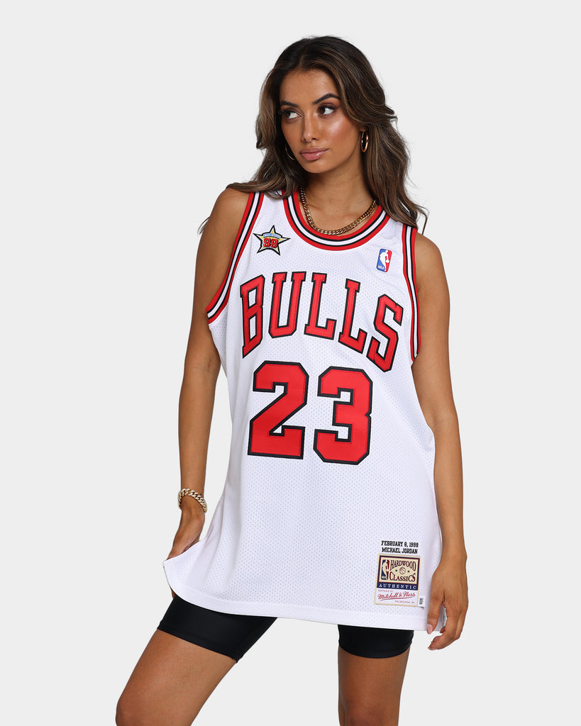 Mitchell & Ness Youth Boys and Girls White Chicago Bulls Hardwood Classics  Fast Times Snapback Hat