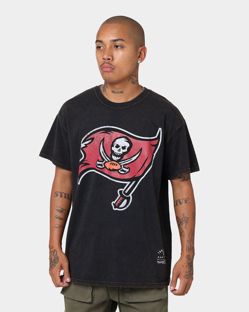 Mitchell and Ness Tampa Bay Buccaneers Oversized Extra Large Logo T-Shirt Vintage Black