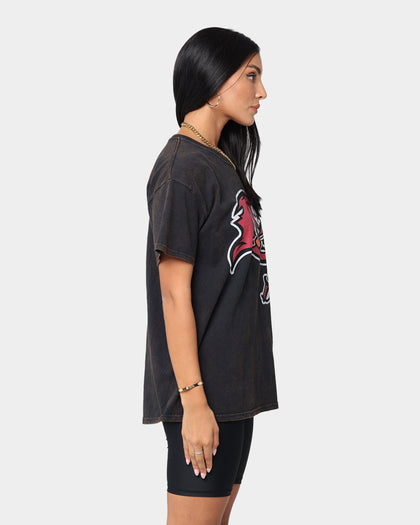 Mitchell and Ness Tampa Bay Buccaneers Oversized Extra Large Logo T-Shirt Vintage Black