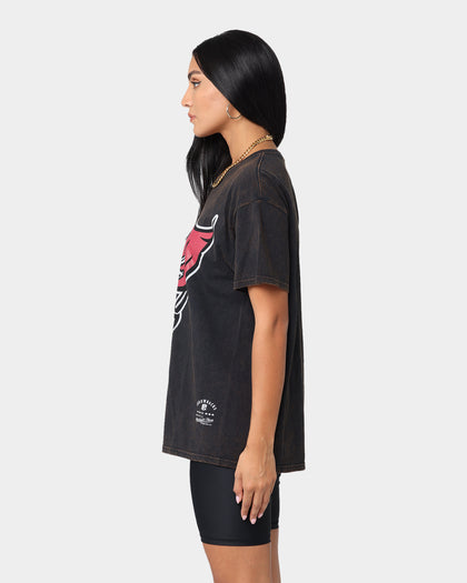 Mitchell and Ness Tampa Bay Buccaneers Oversized Extra Large Logo T-Shirt Vintage Black