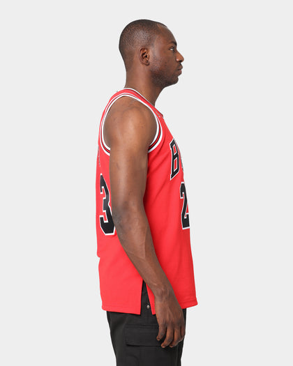 Mitchell & Ness Chicago Bulls Michael Jordan '95-'96 #23 Finals Authentic Jersey Red