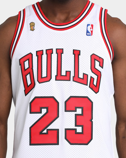 Mitchell & Ness Chicago Bulls Michael Jordan '95-'96 Finals Authentic Jersey White