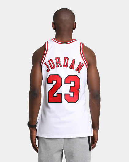 Mitchell & Ness Chicago Bulls Michael Jordan '95-'96 Finals Authentic Jersey White