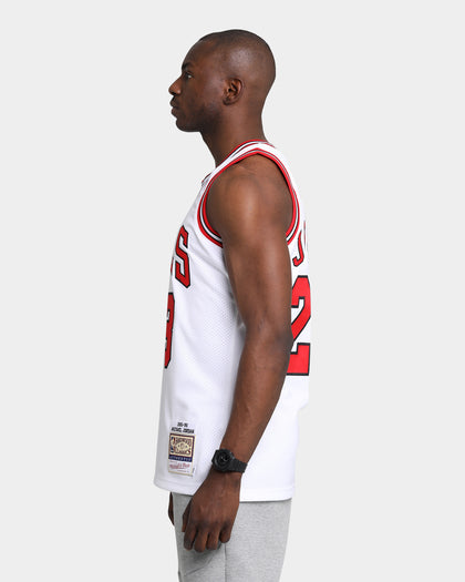 Mitchell & Ness Chicago Bulls Michael Jordan '95-'96 Finals Authentic Jersey White