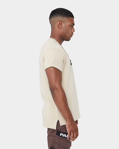 Carré Militant Short Sleeve T-Shirt Stone