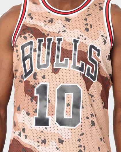 Mitchell & Ness Chicago Bulls B. J. Armstrong #10 '90-'91 Camo Ref Jersey Sand Camo