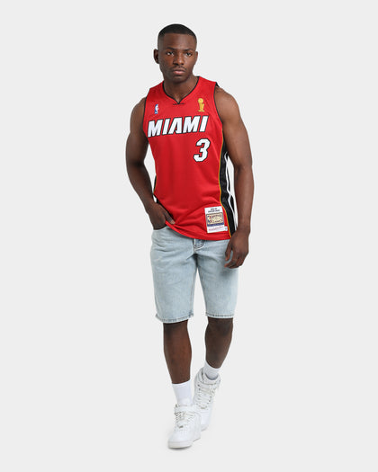 Mitchell & Ness Miami Heat Dwyane Wade #3 '05-'06 Road Authentic Jersey Scarlet