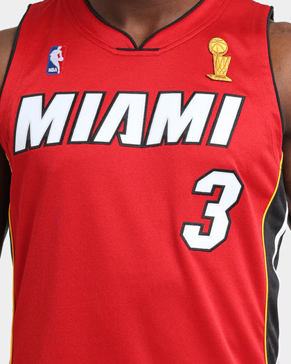 Mitchell & Ness Miami Heat Dwyane Wade #3 '05-'06 Road Authentic Jersey Scarlet
